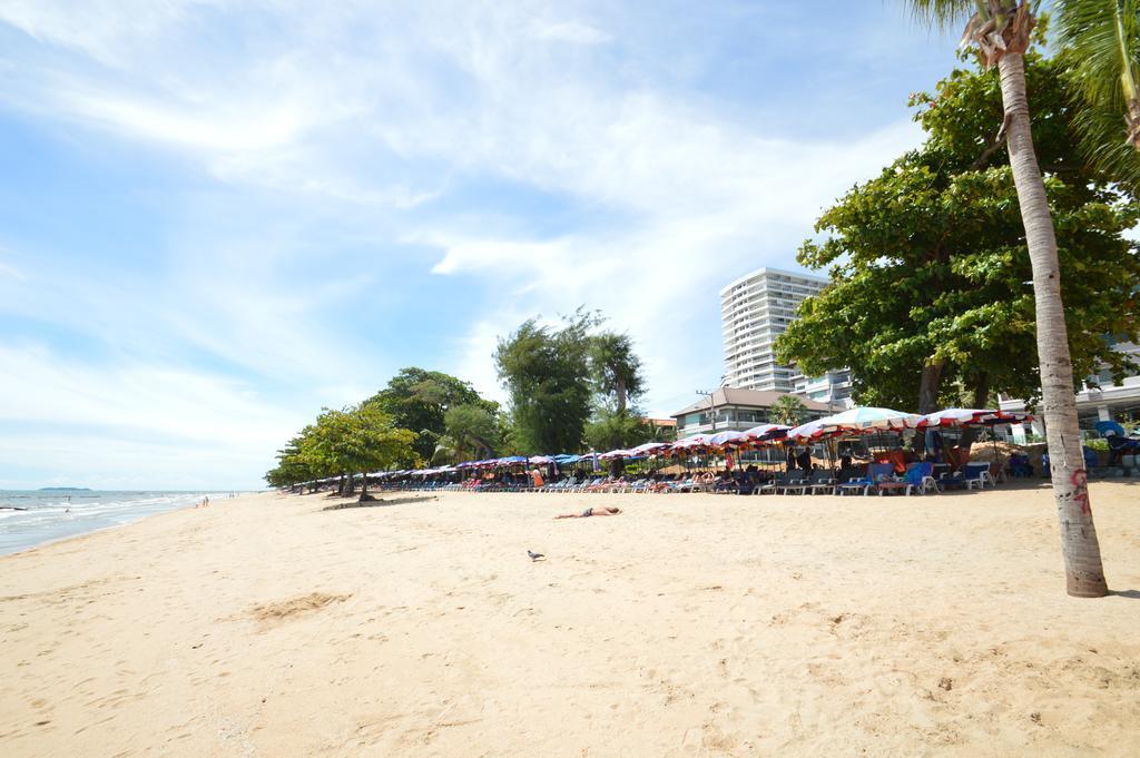 D.D. Inn Beach Guesthouse Pattaya Eksteriør billede